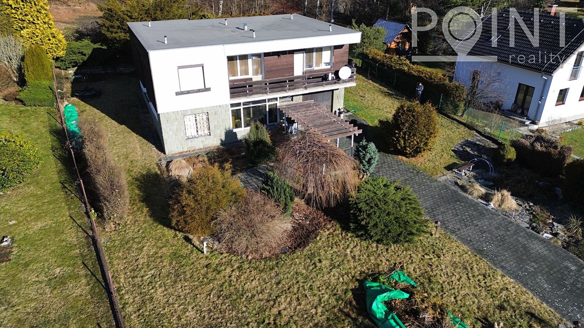 Prodej rodinného domu 210 m², pozemek 1120 m²